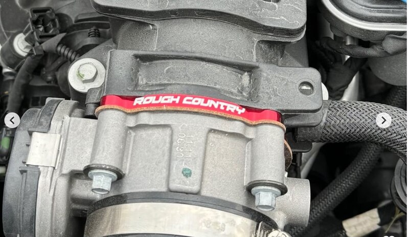 Rough Country Throttle Body Spacer Rough Country Throttle Body Spacer